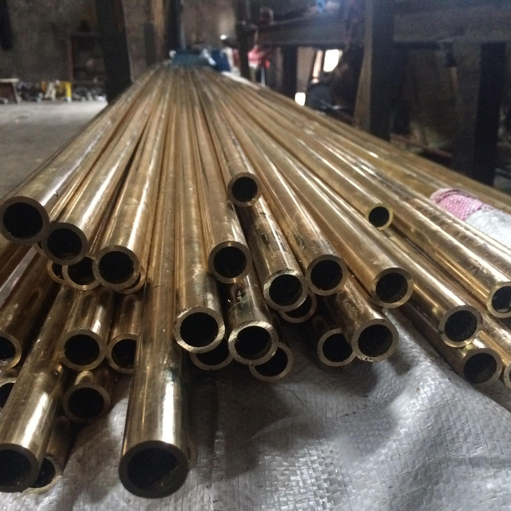 H59环保拉花铜管 QAl9-2铝青空心管 C17500铍铜圆管