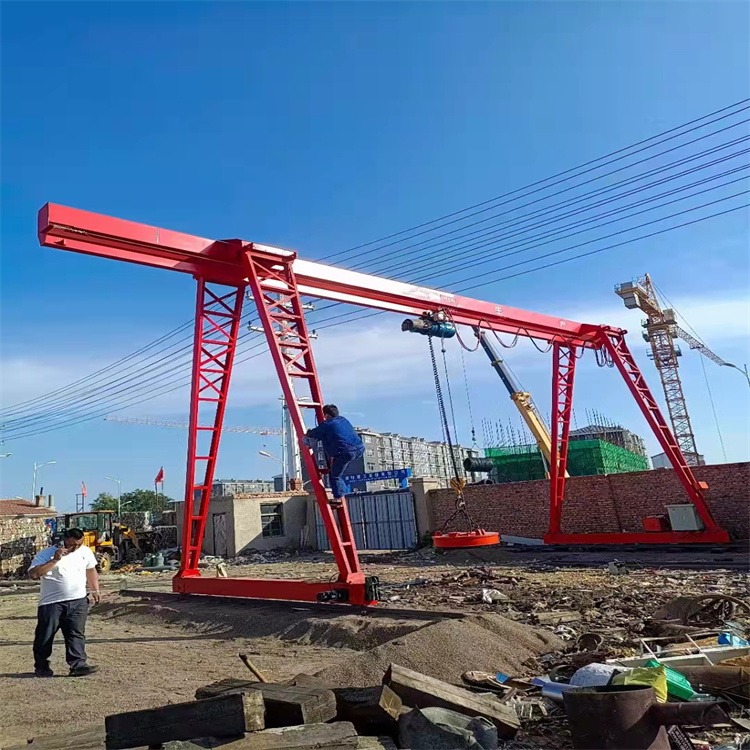宸隆5吨移动龙门吊 二手3吨双梁门式起重机 电动龙门架生产厂家